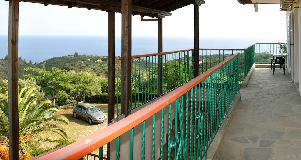 Aris Pension Aya Paraskevi Dış mekan fotoğraf
